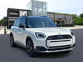 2025 MINI Countryman Signature Plus SUV