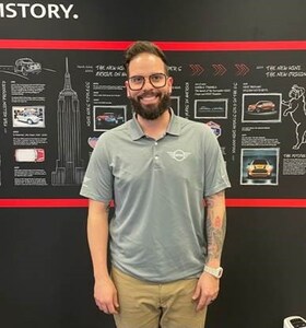 Staff member Efrain Burgos from ID_27aa72c15a43