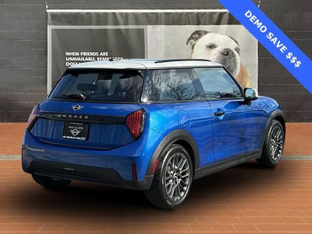 2025 Mini Cooper Signature photo 3