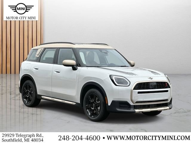 2026 MINI Countryman S's photo