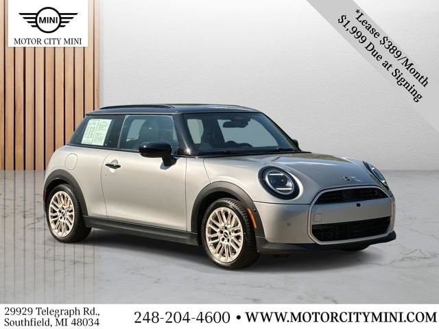 2025 MINI Hardtop 2 Door S's photo