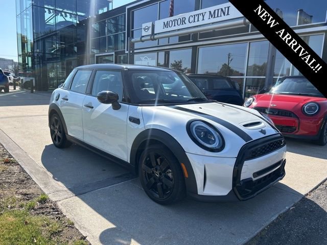 2024 Mini Cooper Hardtop S photo 3
