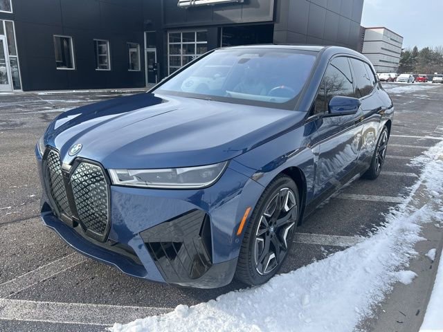 2025 Bmw iX photo 3