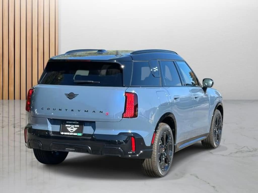 New 2026 MINI Countryman Iconic SUV