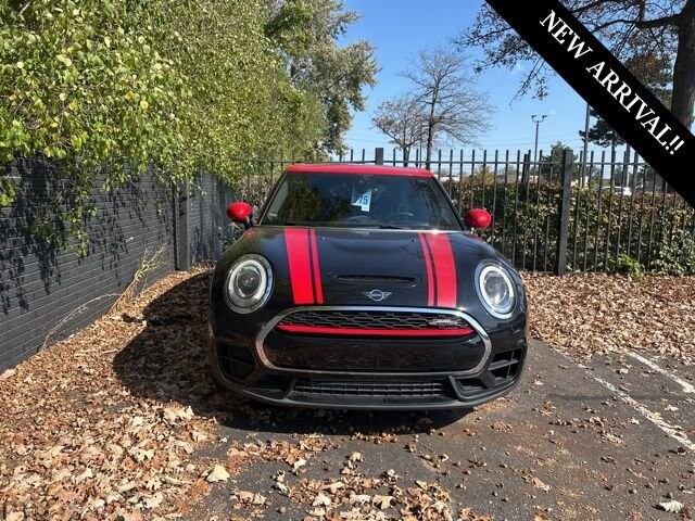 2019 Mini Cooper ALL4 Iconic photo 2