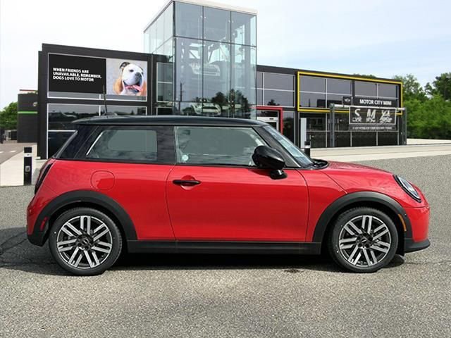 2025 Mini Cooper Signature photo 2