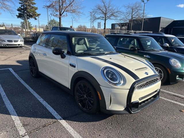 2023 Mini Cooper Hardtop S photo 3