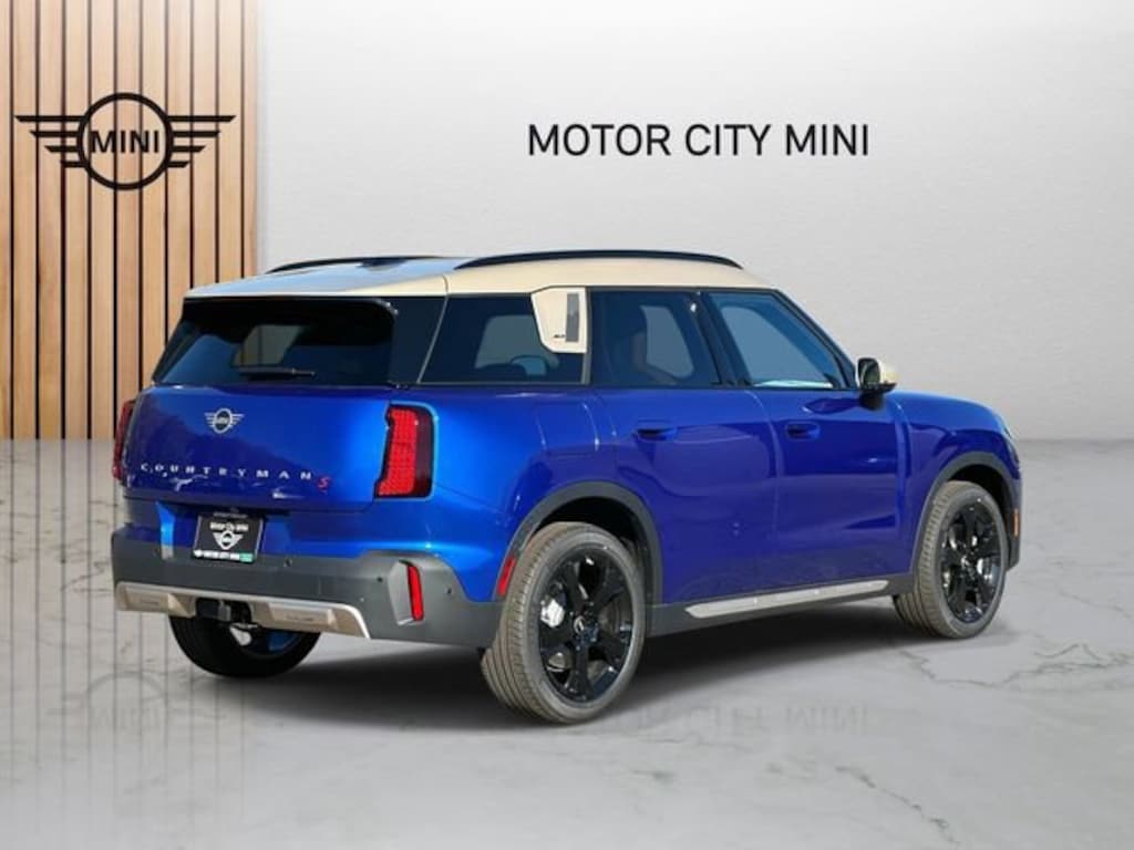 New 2026 MINI Countryman Iconic SUV