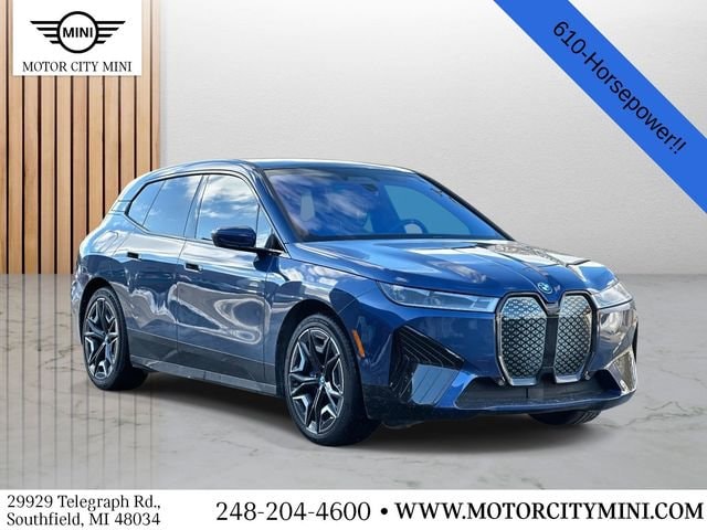 2025 BMW iX M60's photo