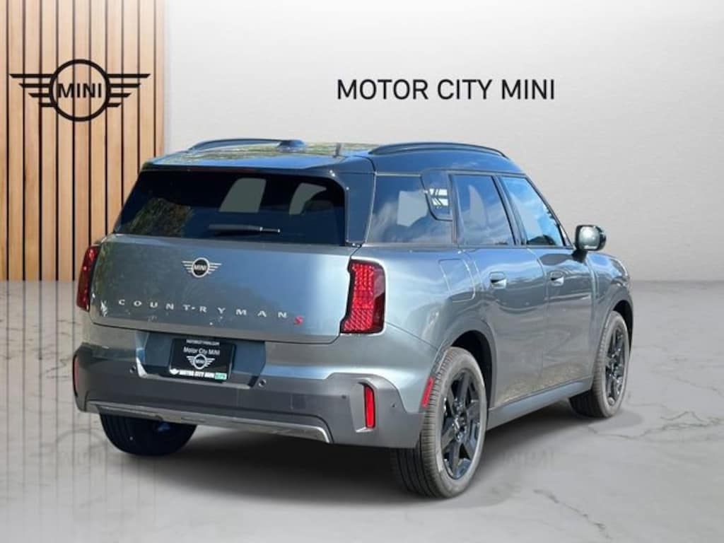 New 2026 MINI Countryman Signature Plus SUV