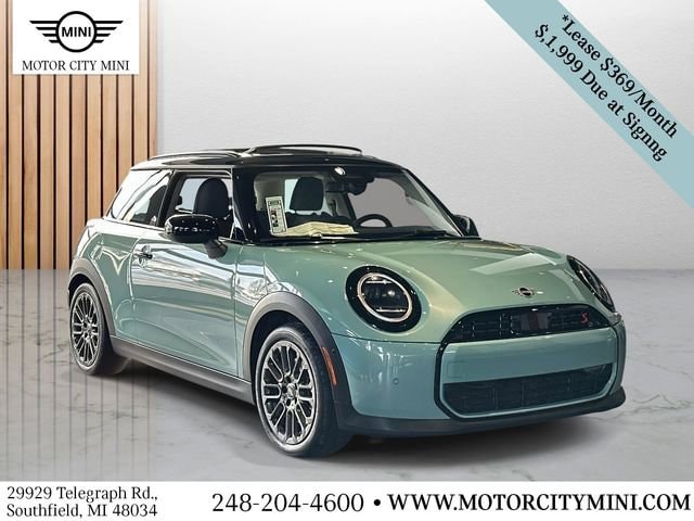 2025 MINI Hardtop 2 Door S's photo
