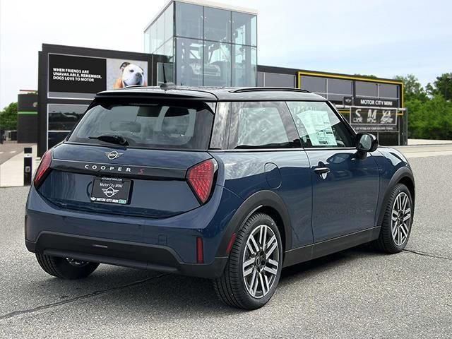 2025 Mini Cooper 2 Door Hardtop Signature photo 3
