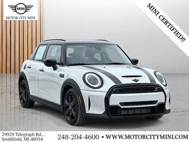 2023 MINI Hardtop 4 Door S's photo