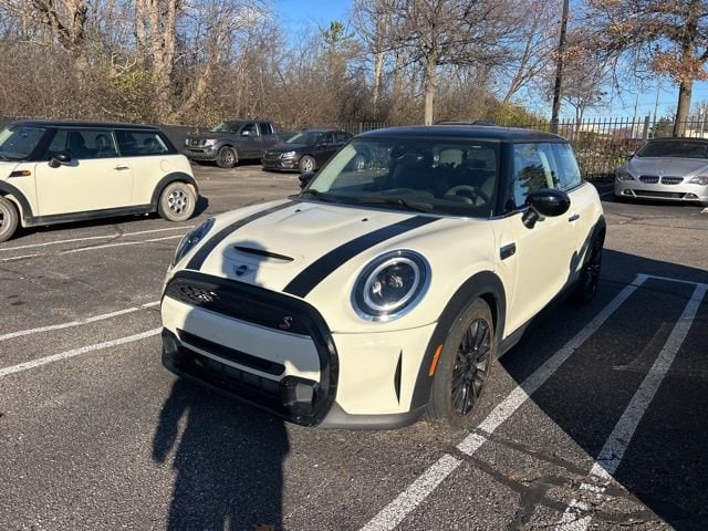 2023 MINI 3 Door S