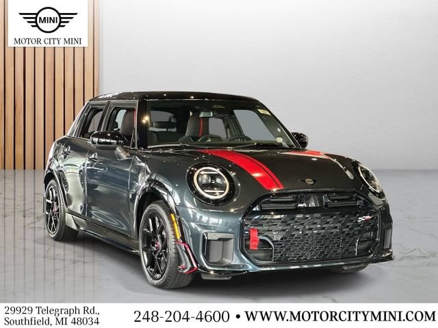 2026 MINI Hardtop Cooper S's photo