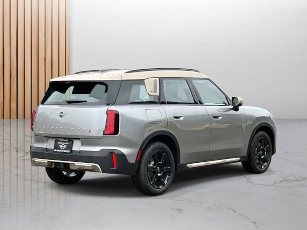 New 2026 MINI Countryman Signature Plus SUV