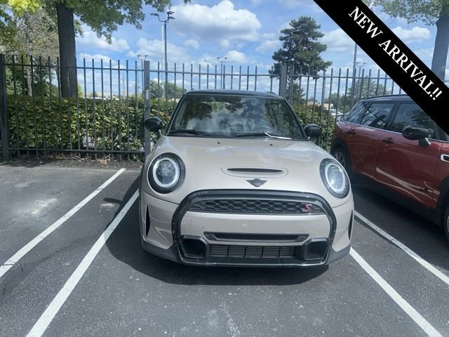 2023 Mini Cooper S Iconic photo 2