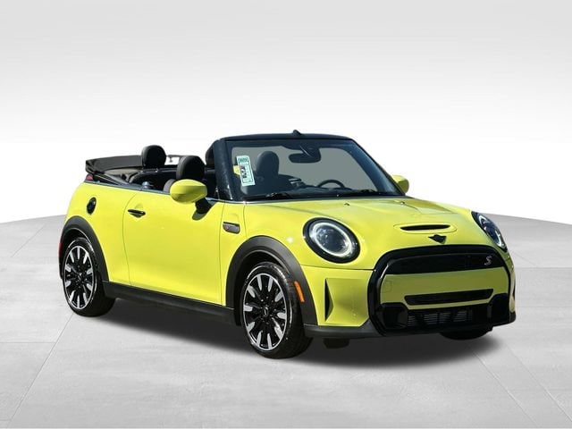 2023 MINI Convertible