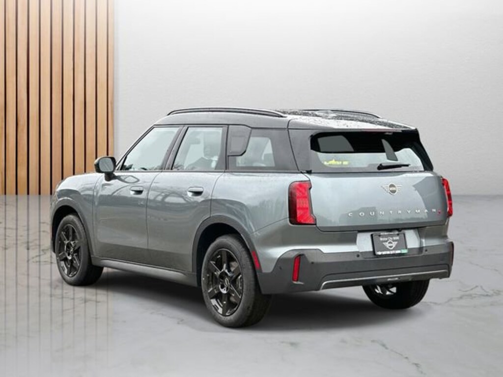 New 2026 MINI Countryman Signature Plus SUV