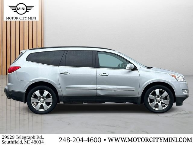 Used 2010 Chevrolet Traverse LTZ with VIN 1GNLVHED2AJ216749 for sale in Southfield, MI