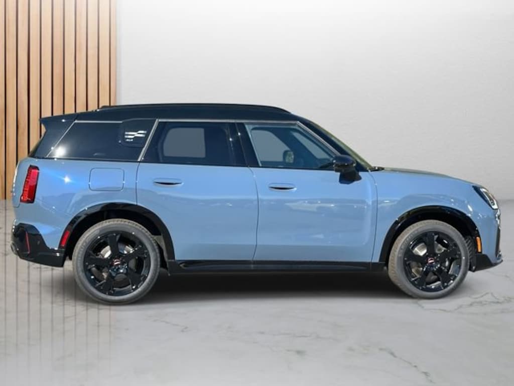 New 2026 MINI Countryman Iconic SUV