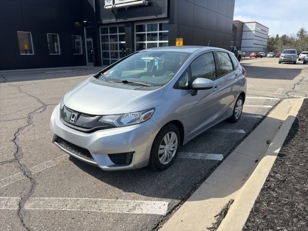 Used 2017 Honda Fit LX Hatchback