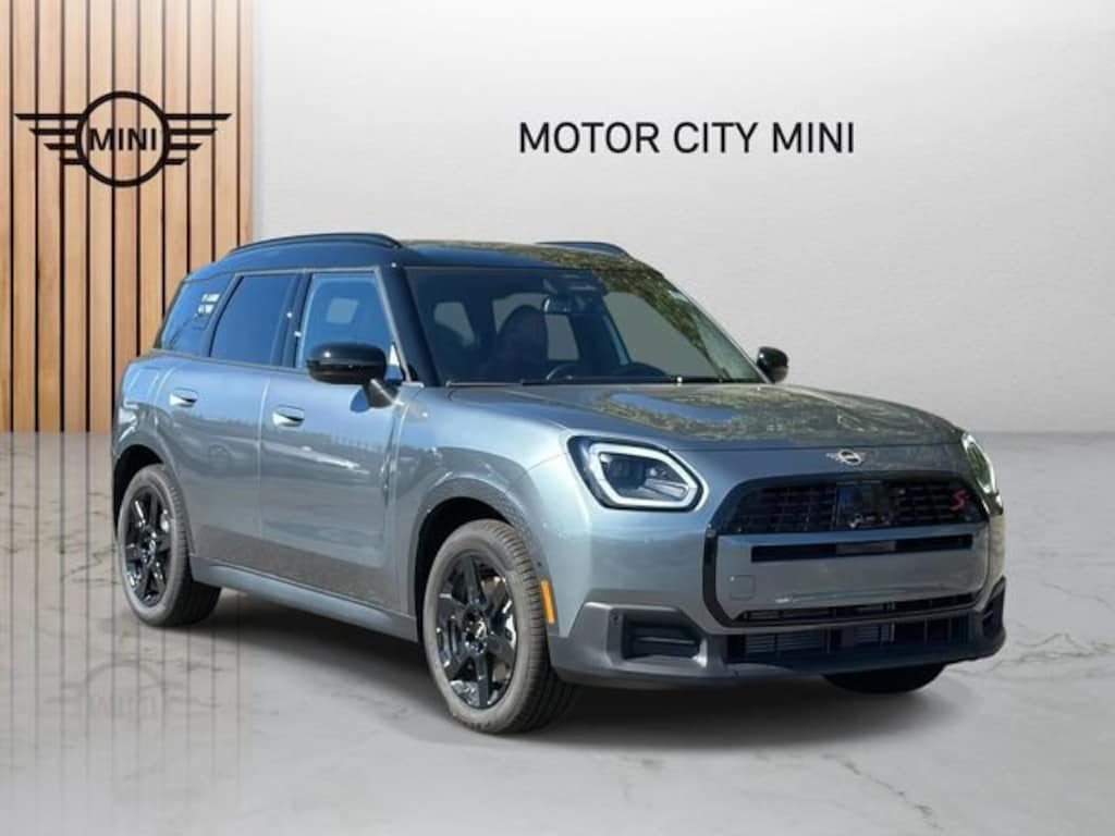 New 2026 MINI Countryman Signature Plus SUV