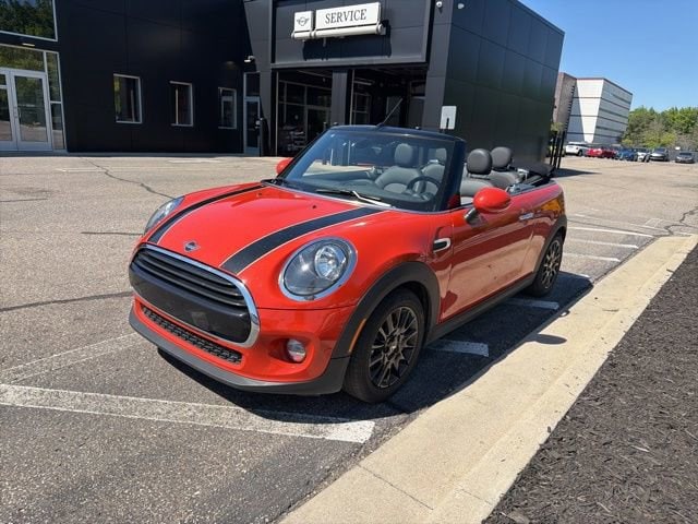 2019 MINI Convertible Cooper Signature's photo