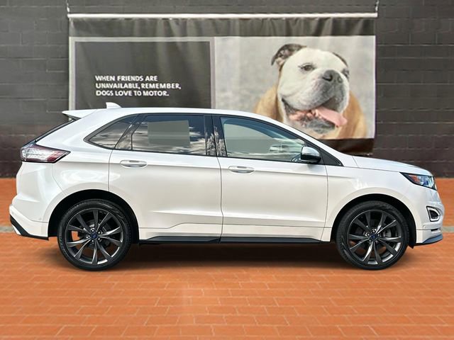2017 Ford Edge Sport photo 2