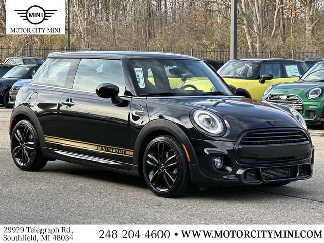 2021 MINI Hardtop 2 Door's photo