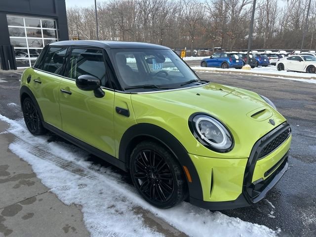 2023 Mini Cooper Hardtop S photo 3
