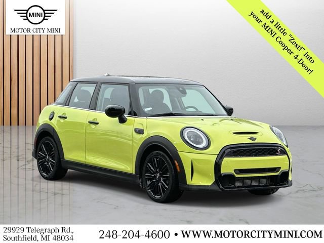 2023 MINI Hardtop 4 Door S's photo