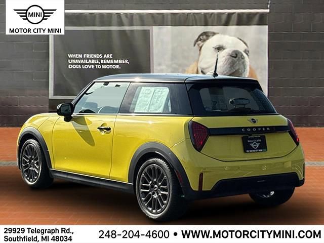 2025 Mini Cooper Hardtop S photo 3