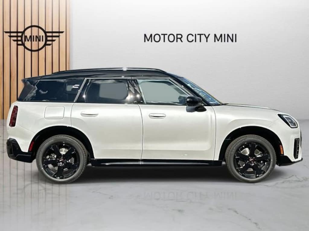 New 2026 MINI Countryman Iconic SUV