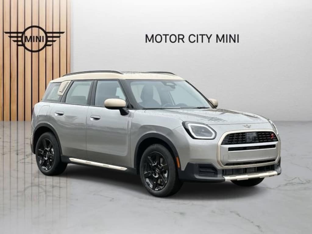 New 2026 MINI Countryman Signature Plus SUV