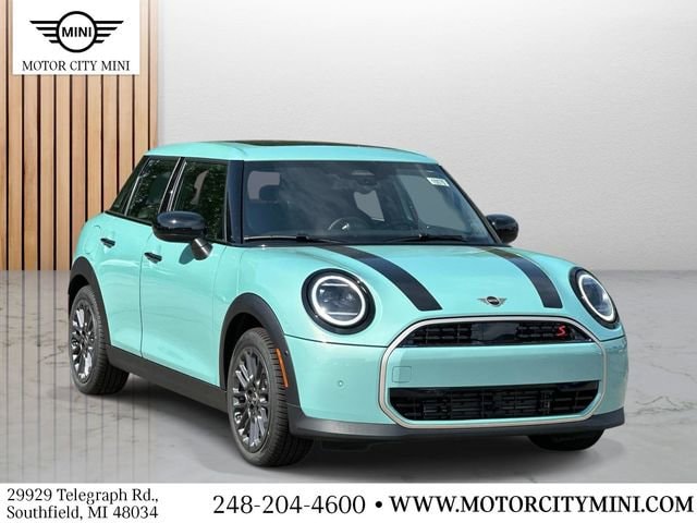 2026 MINI Hardtop Cooper S Signature's photo
