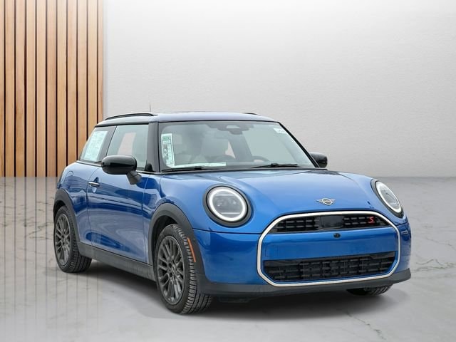 2025 MINI Hardtop 2 Door S's photo