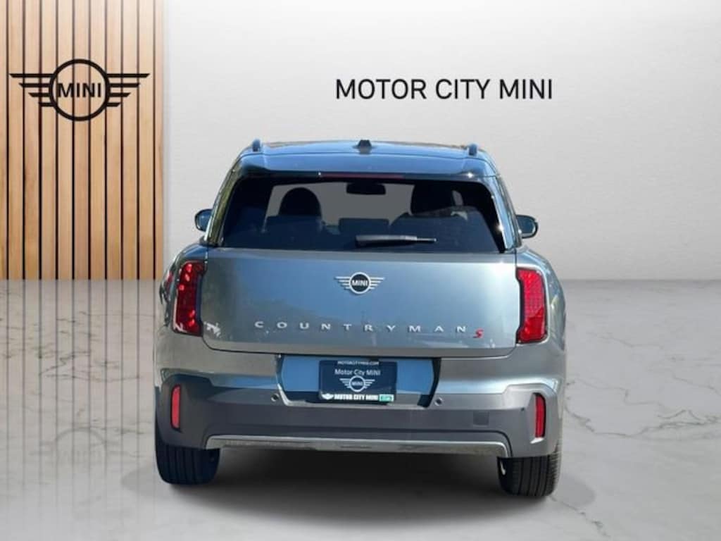New 2026 MINI Countryman Signature Plus SUV