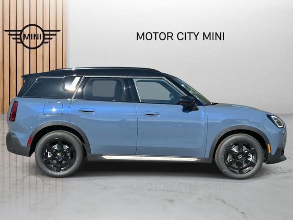New 2026 MINI Countryman Iconic SUV