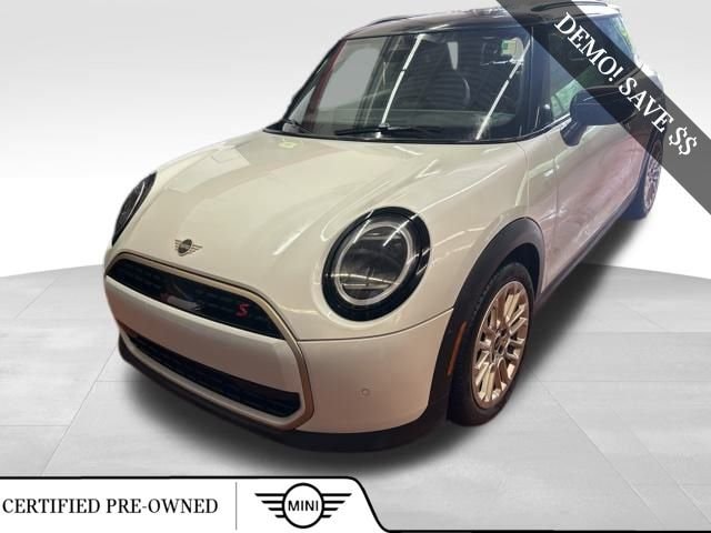 2025 MINI Hardtop 2 Door S's photo