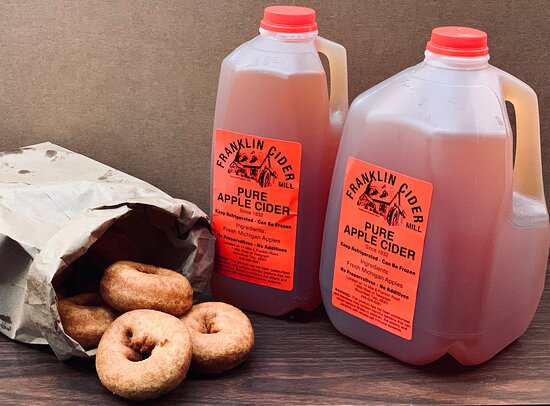 cider%20and%20donuts.jpg