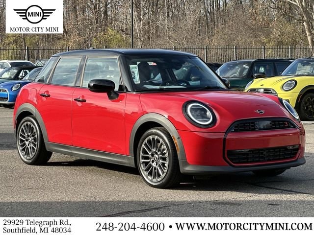 2025 MINI Hardtop 4 Door S's photo