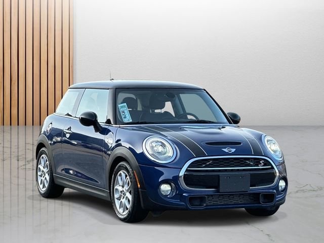 2017 MINI Cooper S's photo