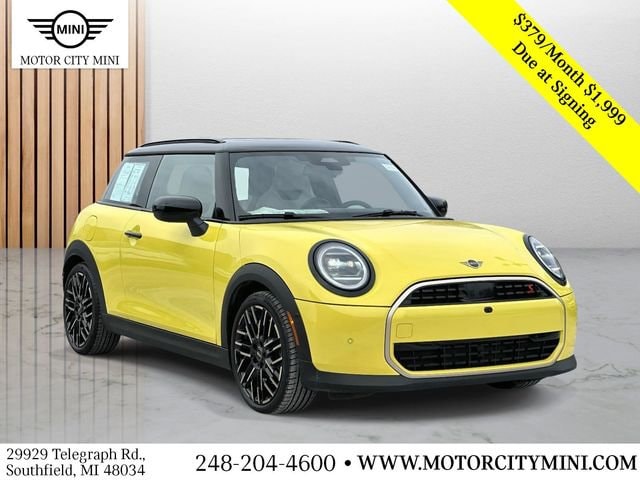 2025 MINI Hardtop 2 Door S's photo