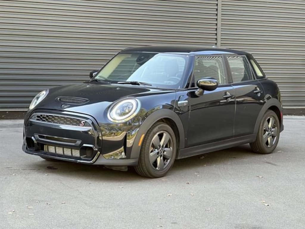 Used 2023 MINI Cooper S Classic Hatchback