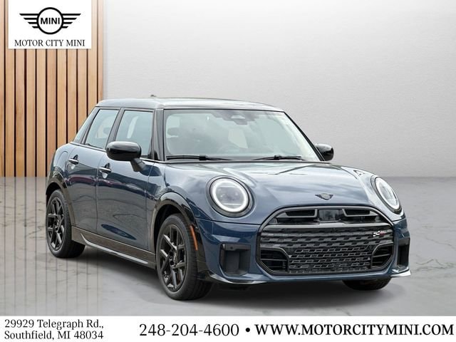 2026 MINI Hardtop Cooper S's photo