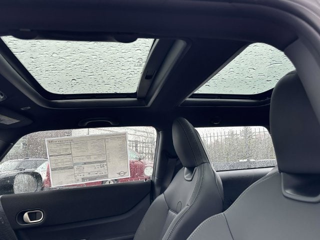 2026 MINI Hardtop 2 Door S - Photo 17