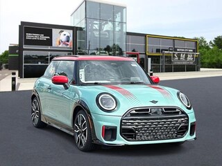 2025 MINI Hardtop 2 Door Iconic Hatchback