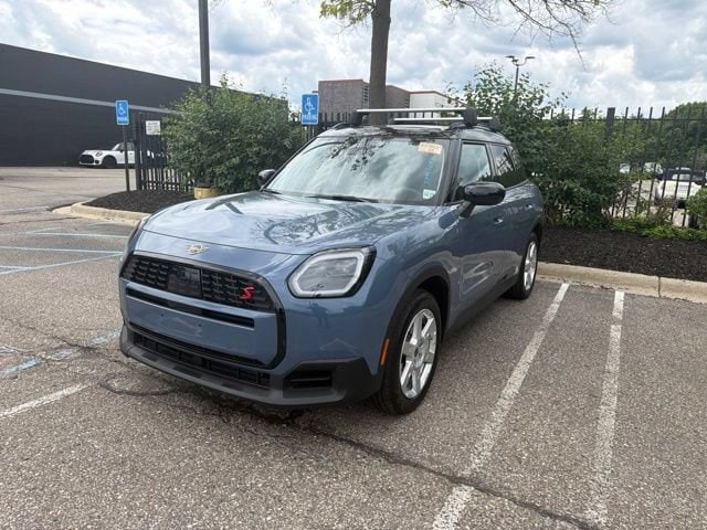 2025 MINI Countryman S ALL4's photo