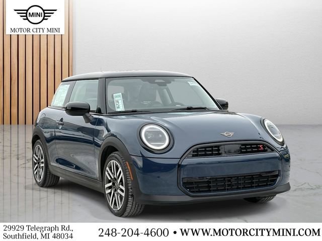 2025 MINI Hardtop 2 Door S's photo
